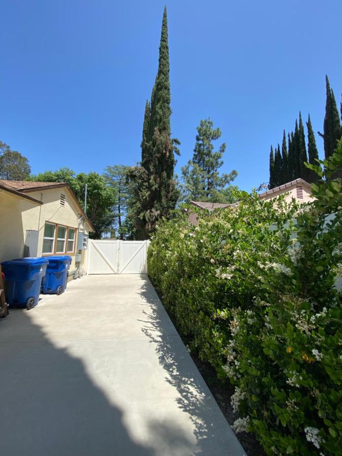 Home Away From Home Los Angeles Exterior photo